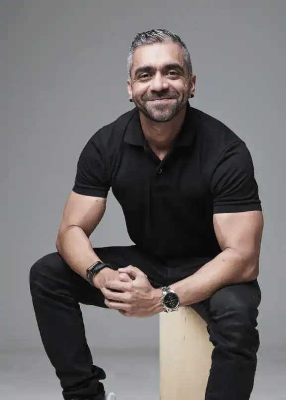 Adam-Lobo-Portrait-577x806